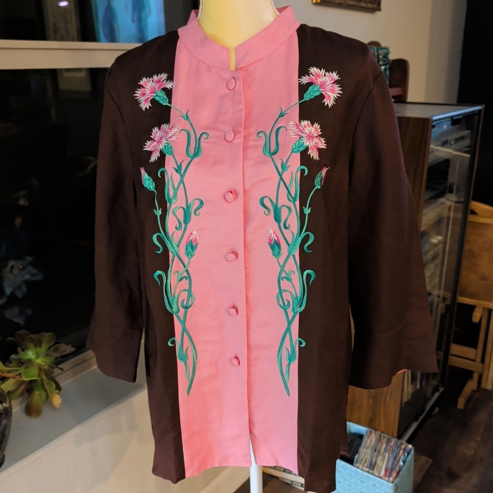 NWT Bob Macke Floral Embroidered Pink and Brown Women's Button Up Blouse Size L